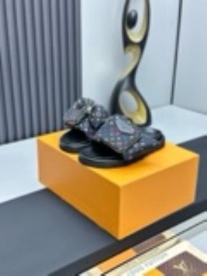 cheap quality Louis Vuitton Pool Pillow Comfort sandals Model No. 44